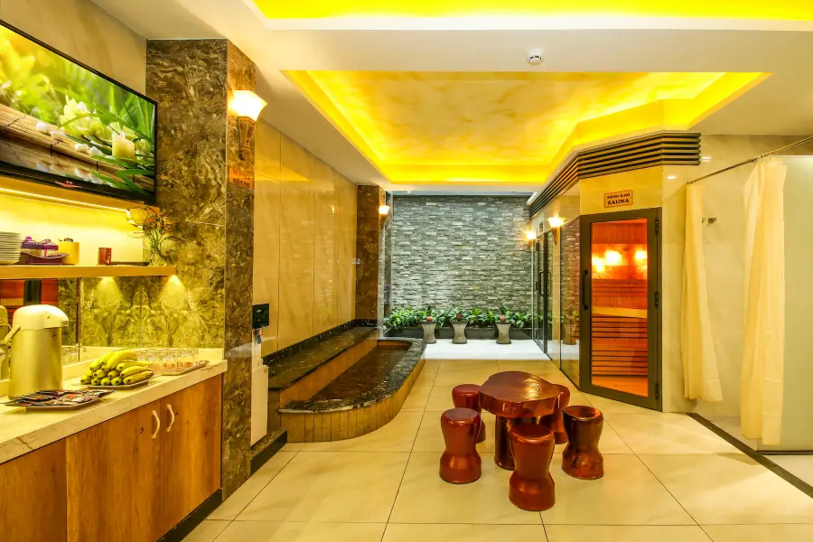 Relaxation lounge with a stone foot bath